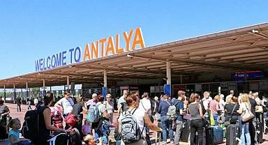 Antalya'da turist sayısında bir sınır daha aşıldı! İşte ülke ülke gelen turist sayısı